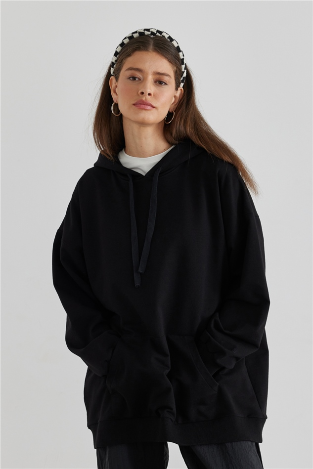 Siyah Kapüşonlu Oversize Sweatshirt