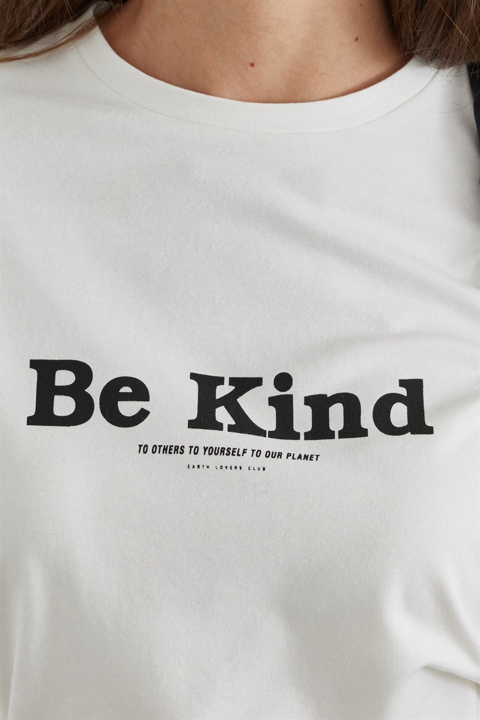Ecru 'Be Kind' Short Sleeve Tshirt