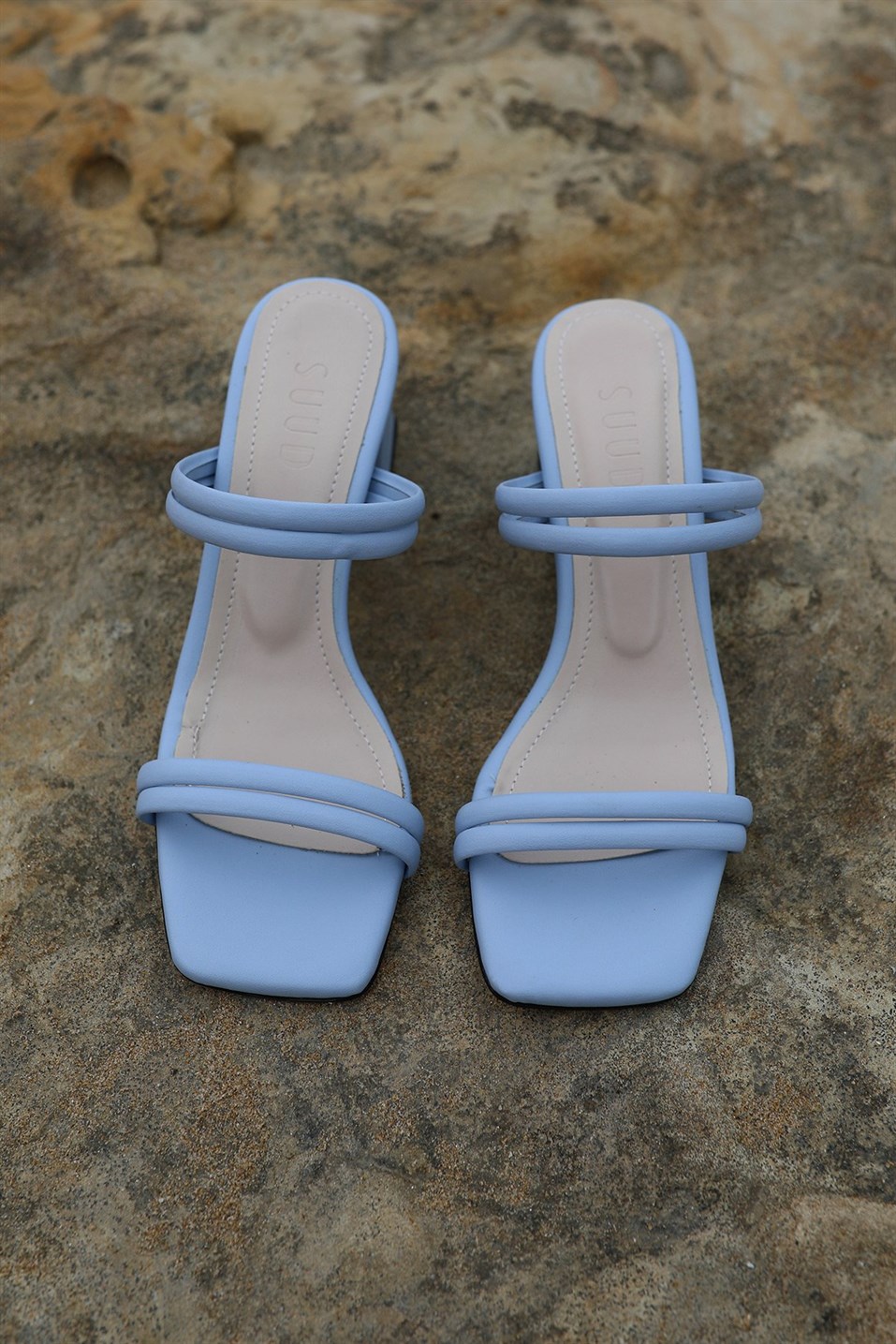 Mavi Minimal Bantlı Topuklu Sandalet