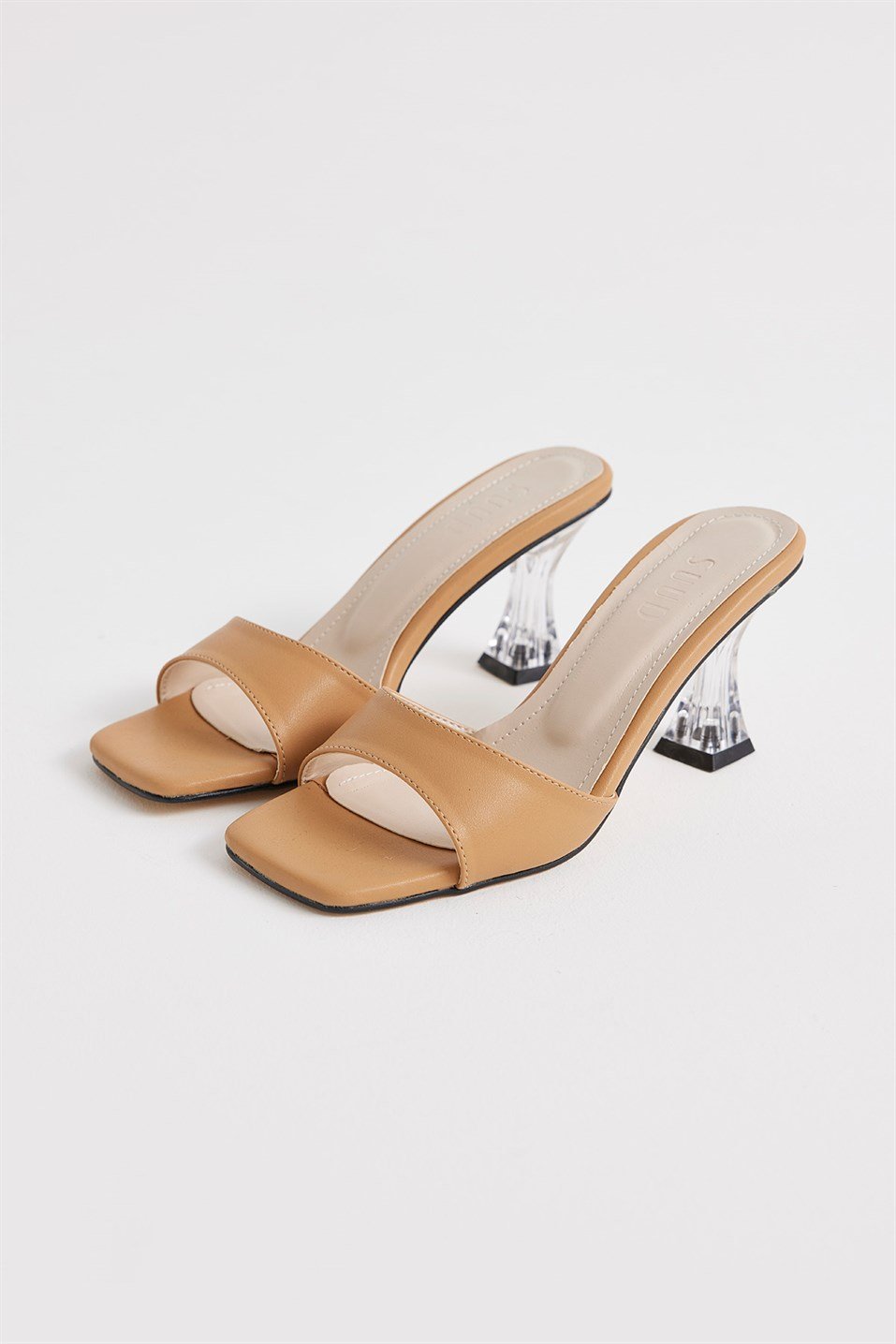 Camel Oval Bantlı Topuklu Sandalet