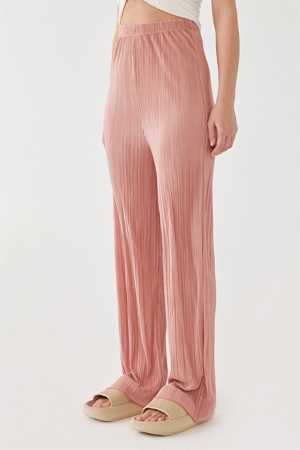 Powder Pleated Trousers