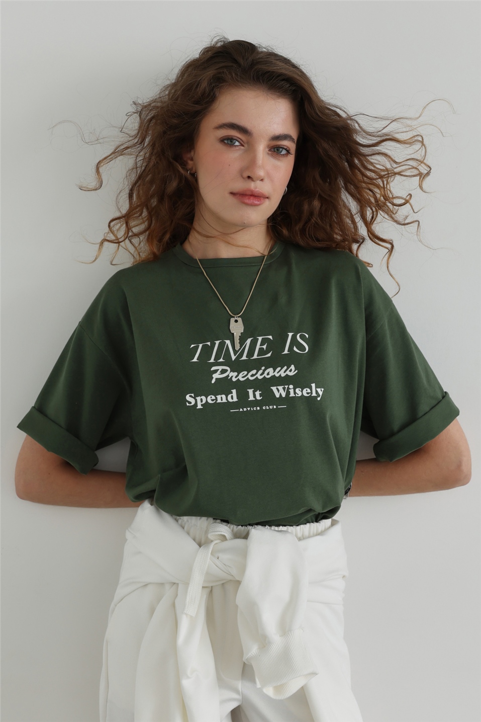 Yeşil Time Is Baskılı Kısa Kollu Tişört
