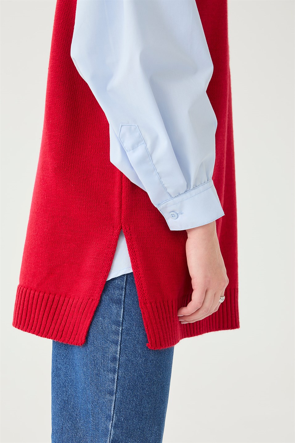 Red Slit Detailed Knitwear Jumpers